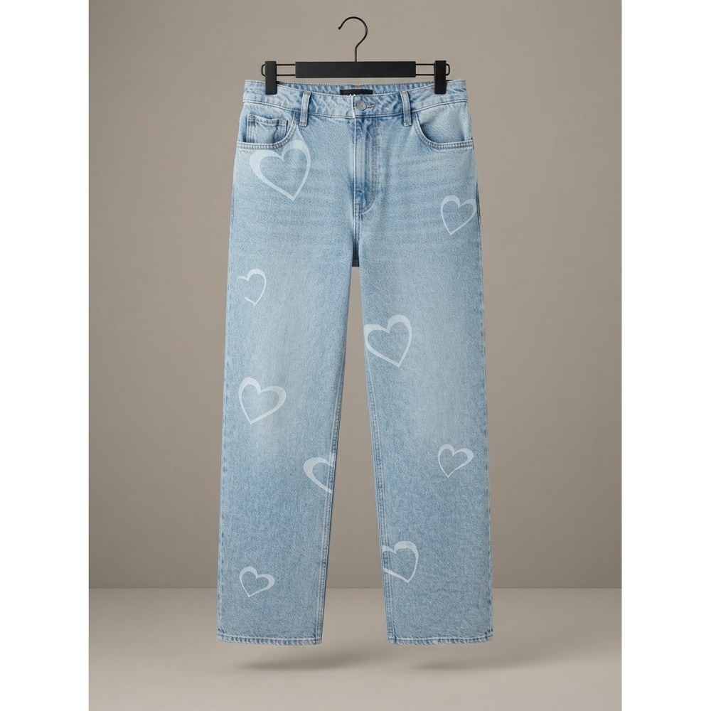 Hollister Ultra High-Rise Dad Jeans Light Wash Heart Print W28R Size 7R/6R